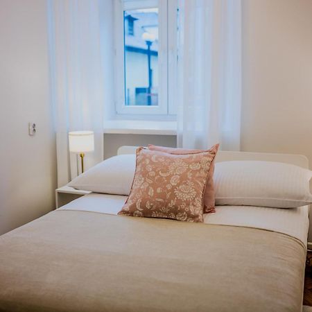 Native Apartments Skawinska 5 คราคูฟ ภายนอก รูปภาพ